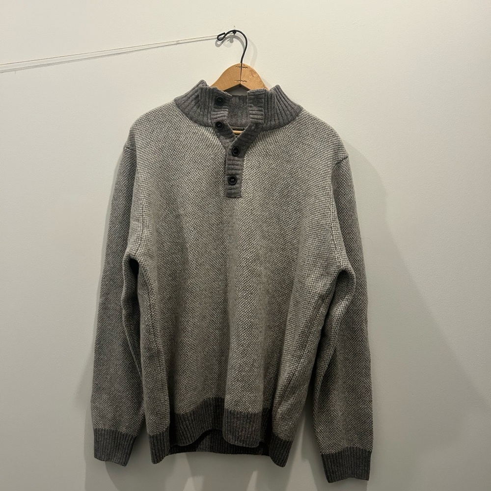 Gray Men's Wool Sweater NWT L